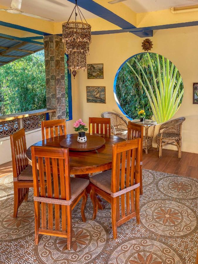 Blue Moon Guesthouse Puerto Princesa Bagian luar foto