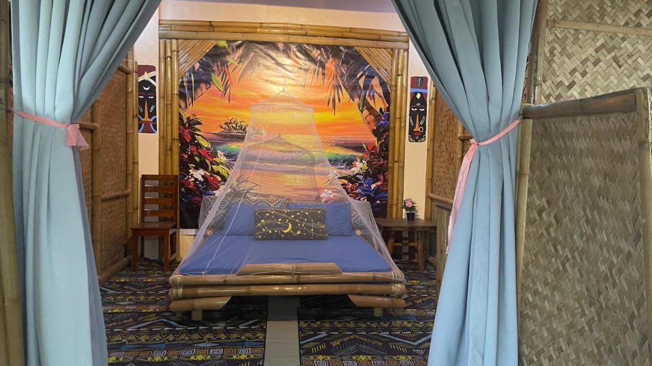 Blue Moon Guesthouse Puerto Princesa Bagian luar foto