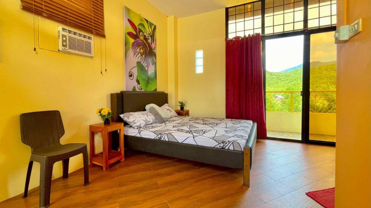 Blue Moon Guesthouse Puerto Princesa Bagian luar foto