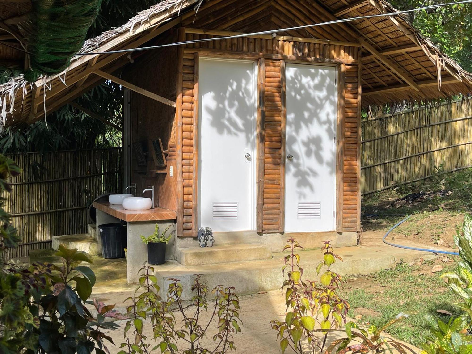 Blue Moon Guesthouse Puerto Princesa Bagian luar foto